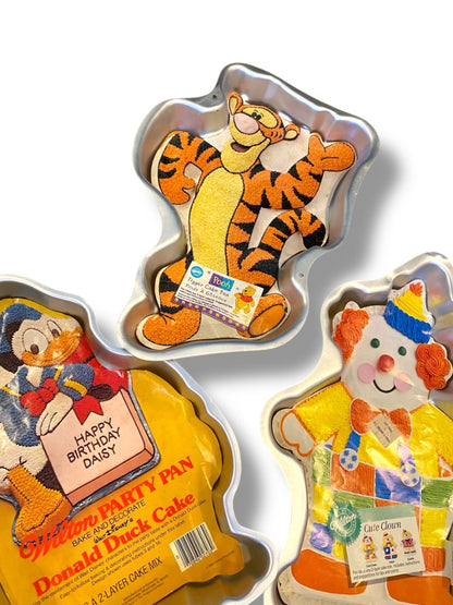 Wilton Lot of 6 Cake Pan Molds Dora Cute Clown Tigger Barbie Donald Duck T-Shirt