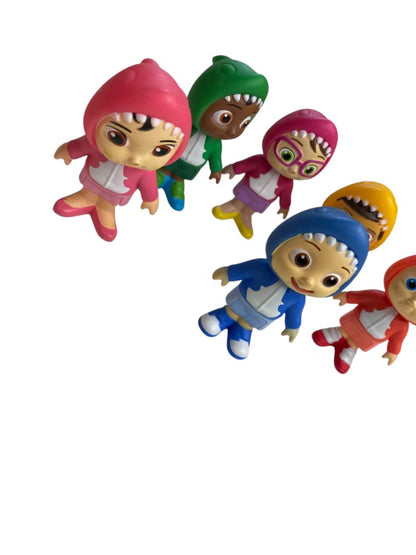 Cocomelon Family & Friends Shark Figures JJ CeCe Nina Cody Bella Nico 3" Set of 6