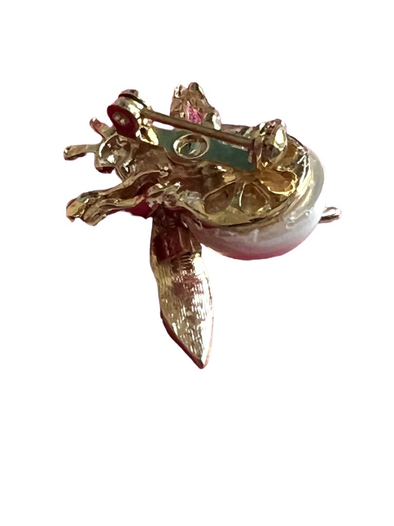 Faux Pearl Gold Tone Fly Insect Brooch Pin Spring Wings Rhinestone