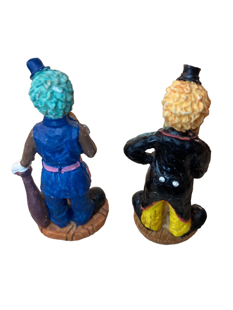 1999 Resin Clown Figurine Brown Skin Set of 2 Dog  Magic 2.5"