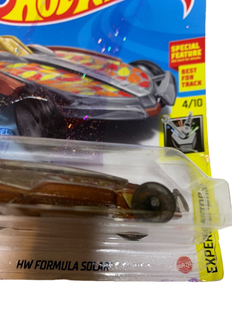 Hot Wheels Experimotors 4/10 HW Formula Solar L2593 New Damaged Packaged