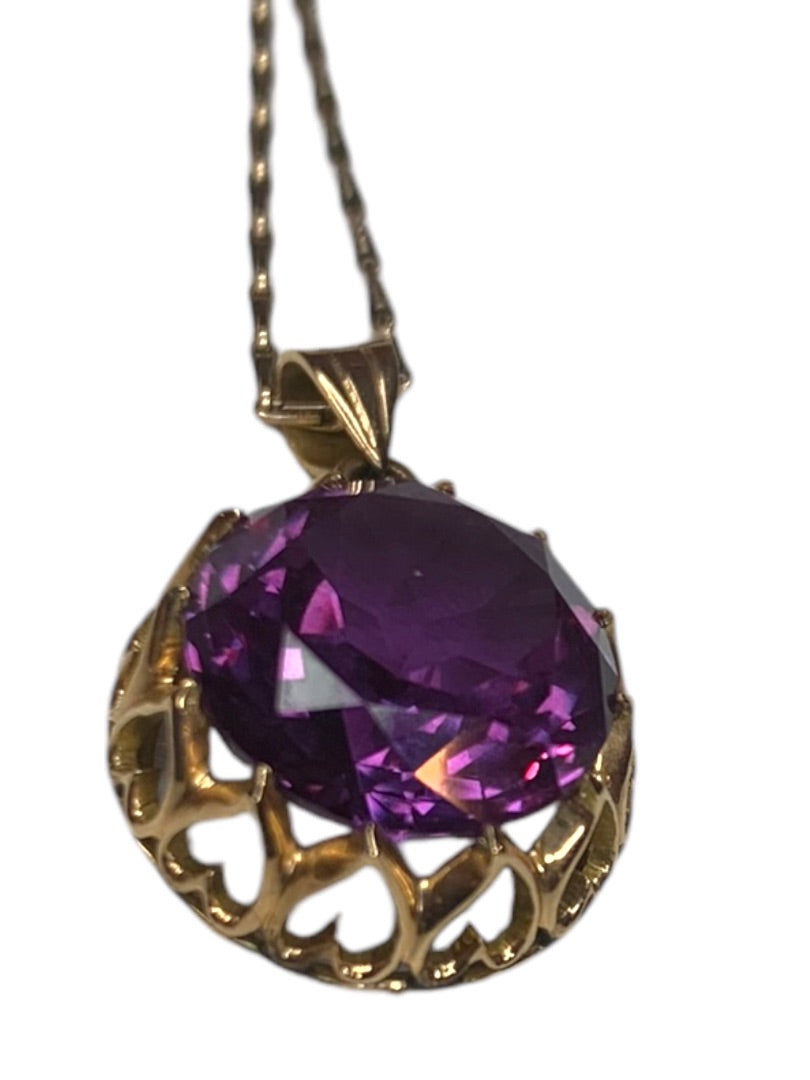 14k Yellow Gold Synthetic Amethyst Pendant Vintage Jewelry Heart Filigree Setting .5"