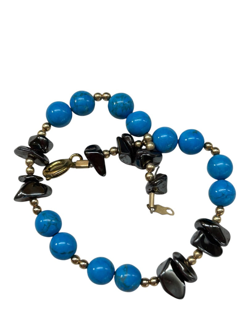 Beaded 7 Inch Spring Clasp Bracelet Turquoise Amethyst Goldtone