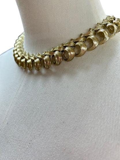 Vintage Goldtone Statement Choker 12.5-16 Inch Necklace Hook Closure