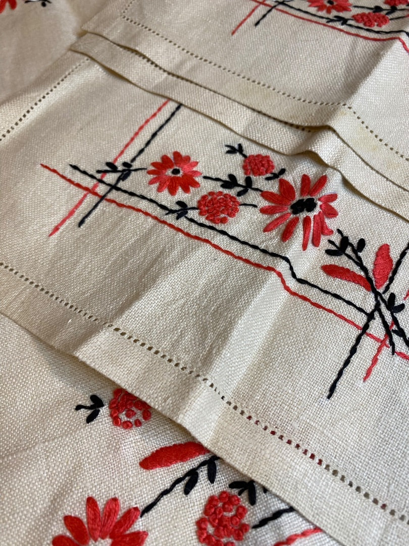 Vintage Embroidered Linen Napkins and Placemat Pink Black Natural