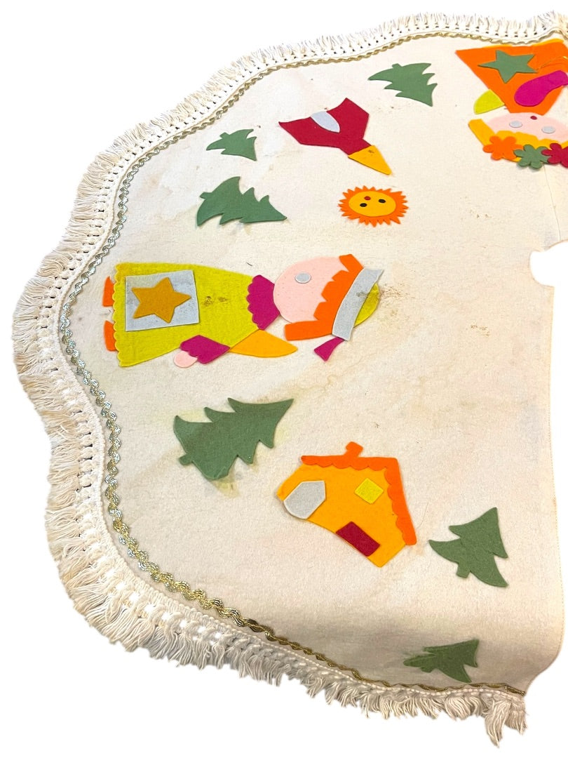 Midcentury Felt Tablecloth Holiday Christmas Tree Skirt 41 Inch Diameter