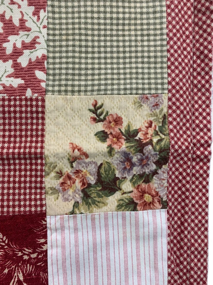 Vintage Patchwork Placemat Fabric Red Green Floral 16 x 11"