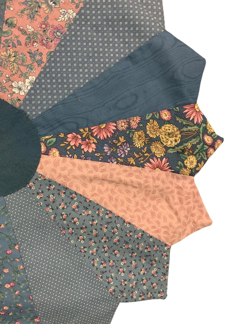 Vintage Dresden Quilt Table Topper Centerpiece Linen 20.5 Inch