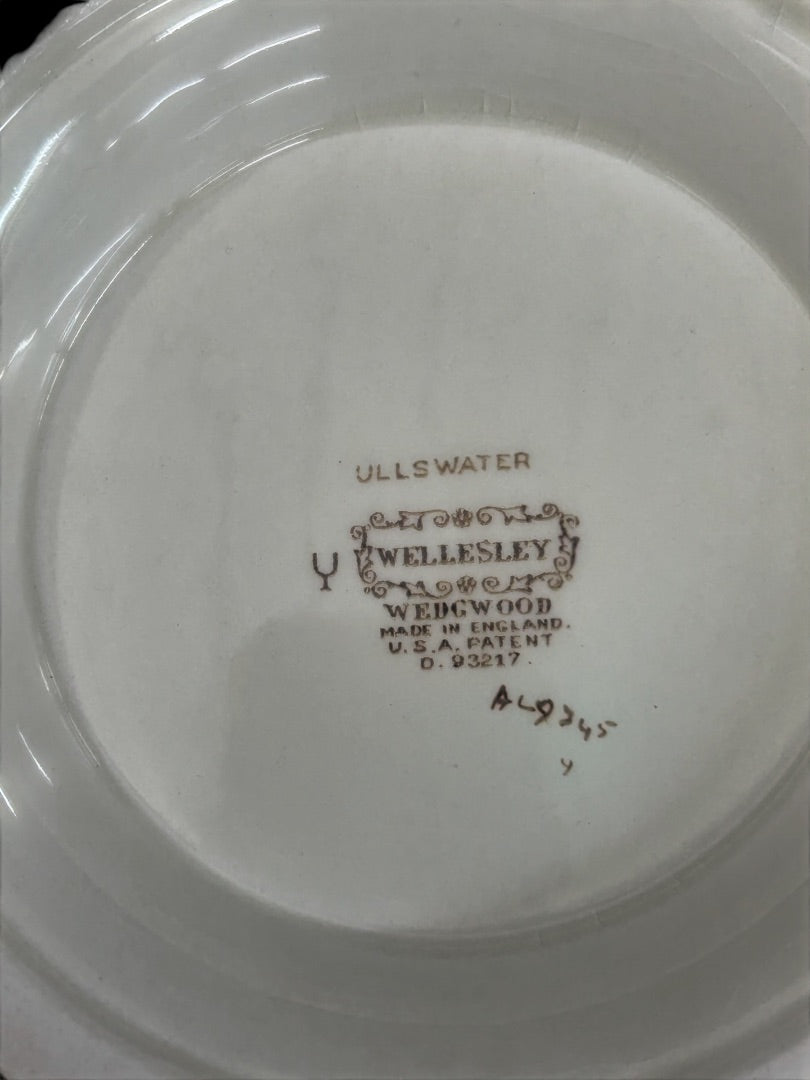 1940s Wellesley Wedgwood Ullswater China Lidded Vegetable Serving Dish