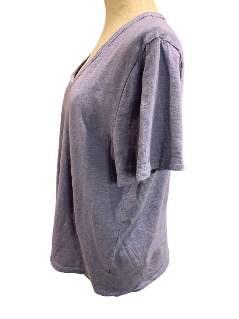 Size XL Universal Thread Purple Womens V-Neck Tshirt Short Sleeve