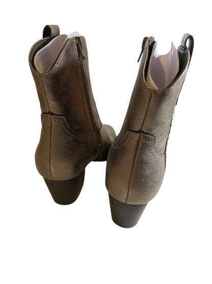 Size 10M Frye & Co Womens Daxx Boots Stacked Platinum Western