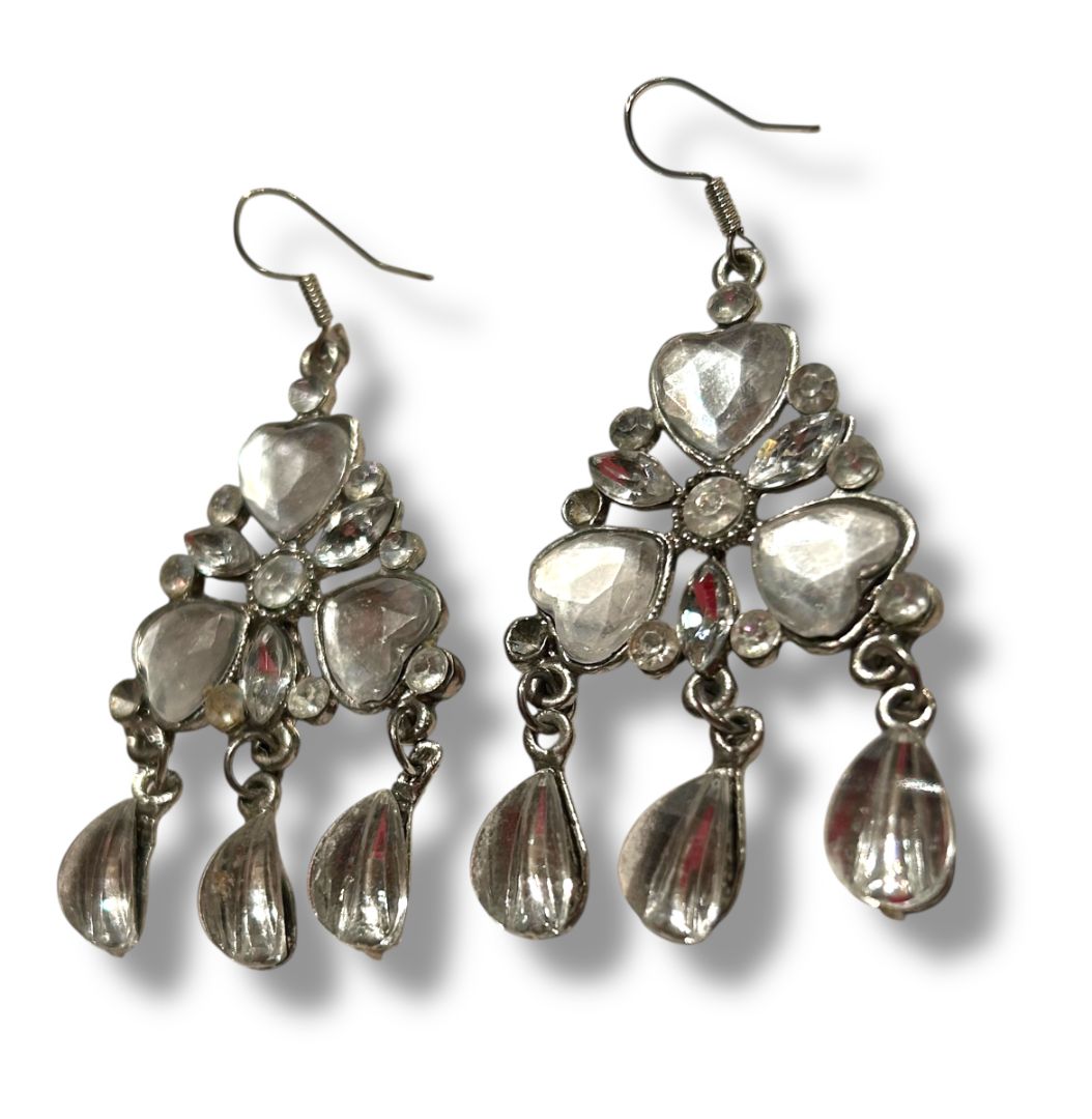 Silvertone Fishhook Pierced Earrings Floral Heart 2.5" Drop