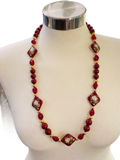 Red Burgundy Vintage 1980s Beaded Necklace Goldtone Floral Chunky 30" Spring Clasp