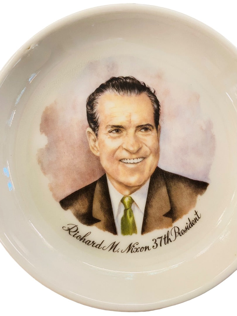 Vintage 1970 Richard M. Nixon 37th President Plate 4.1"