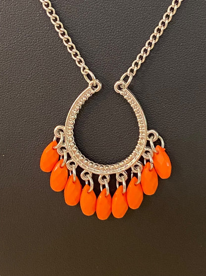 Silvertone 22" Necklace Coral Acrylic Beaded Attached Pendant Necklace