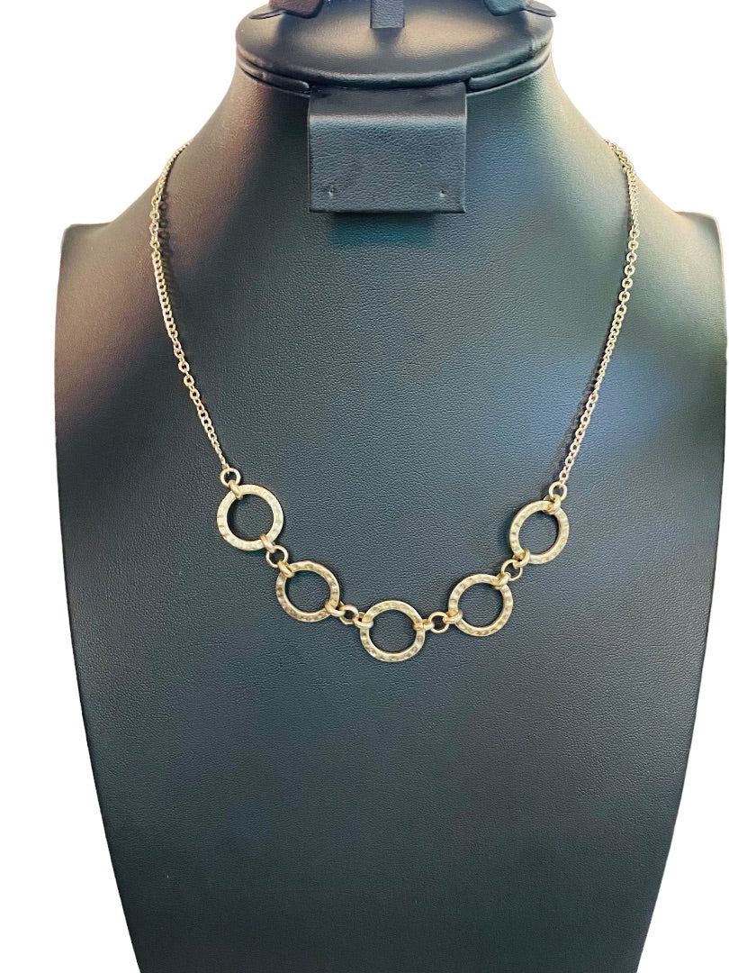 Goldtone Necklace Circles 18.5" Lobster Clasp