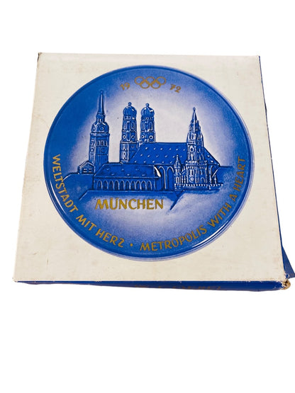 1972 Goebel West Germany Frauenkirche with City Hall and Cathedral Collectors Plate in Box