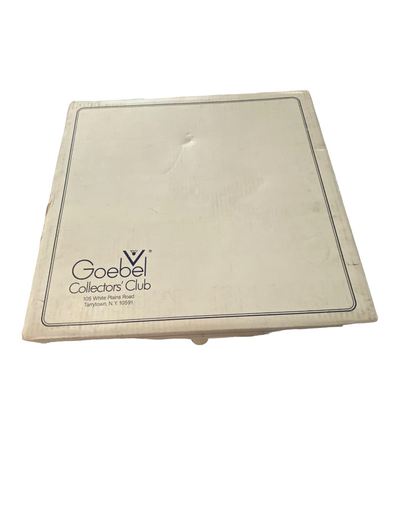 Goebel Collectors Club Member Plate Special Edition No 2 Hum690 1978