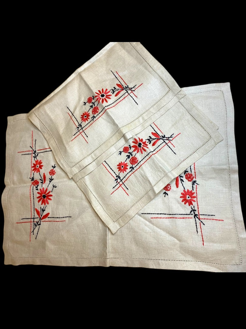 Vintage Embroidered Linen Napkins and Placemat Pink Black Natural