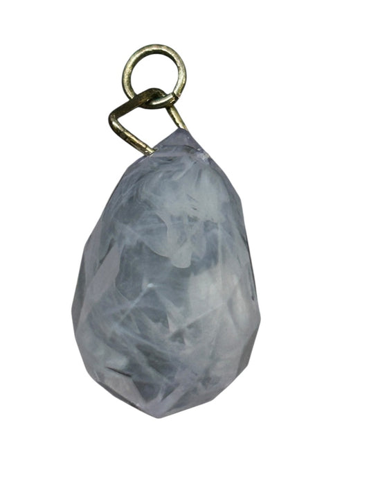 Acrylic Lavender Pendant Faceted Silvertone Jump Ring .75"