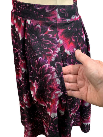 Size XS LulaRoe Madison Skirt Flare Purple Floral Pockets