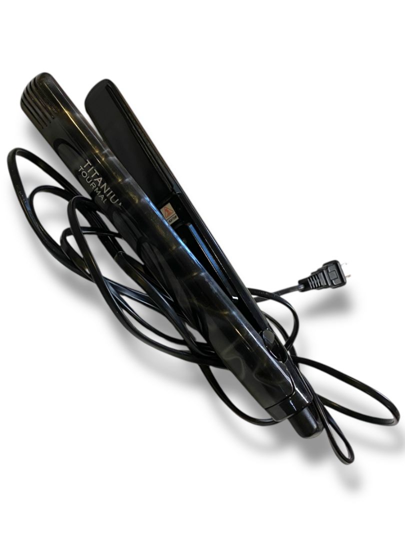 Cricket Professional Styling Flat Iron Hair Titanium Tourmaline 1"