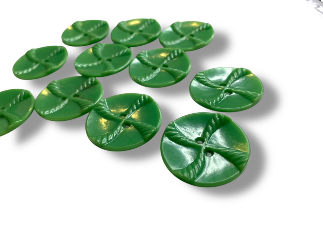 Lot of 11 Green Midcentury Buttons Acrylic Rope Design 1" (27mm)