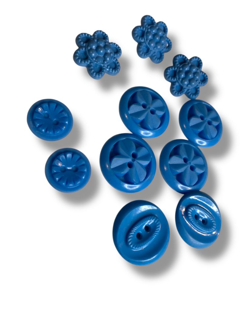 Lot of 11 Midcentury Buttons Plastic Assorted Blue Floral Clover
