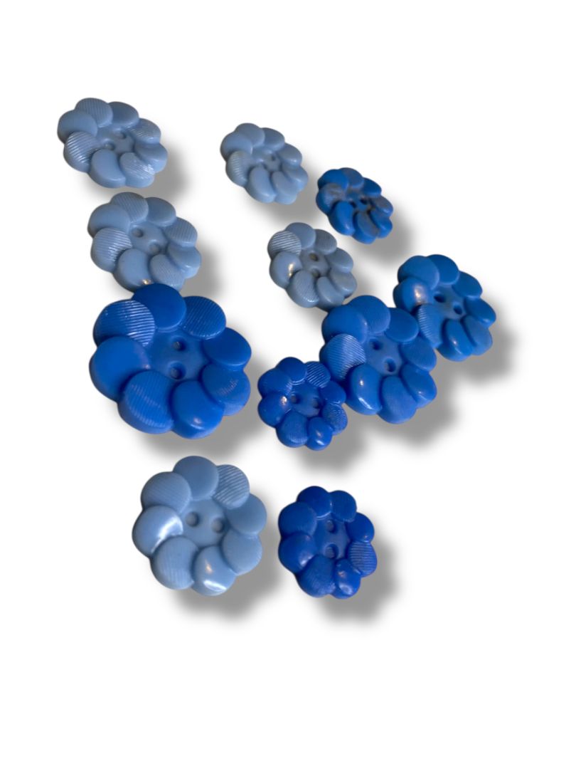 Lot of 11 Midcentury Buttons Plastic Assorted Blue Flowers