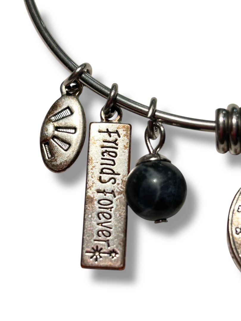Silvertone Adjustable Bangle Bracelet Charms "Friends Forever"
