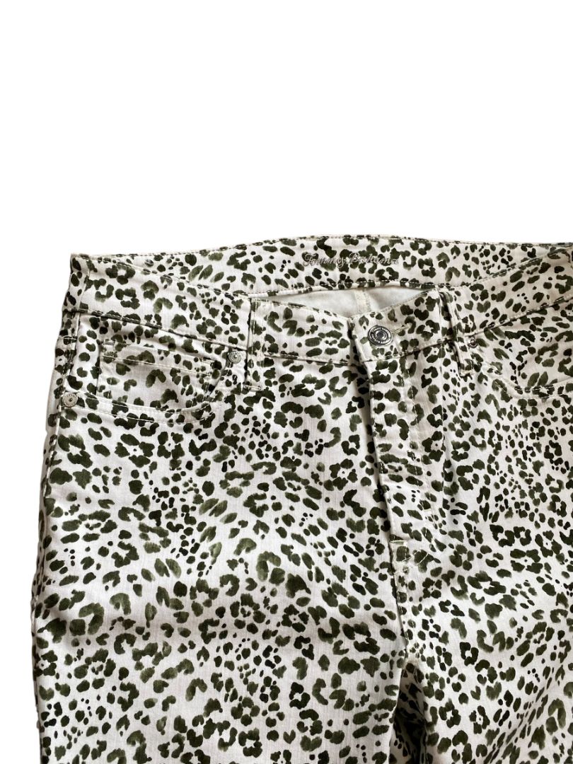 Size 10 (28) Tommy Bahama Ella Twill High Rise Ankle Pants Jeans Animal Print