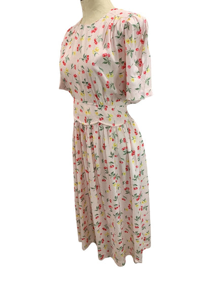 Size 10P Karen Stevens Petite Vintage 1990s Midi Dress Pink Cherry Print