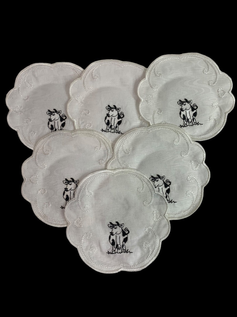 Vintage Set of 6 Doilies Embroidered Cow Linens 5.75 Inches