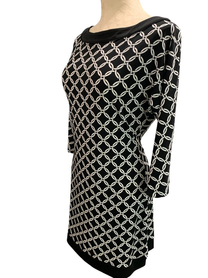 Small White House Black Market Chain Print Pullover Stretch Dress