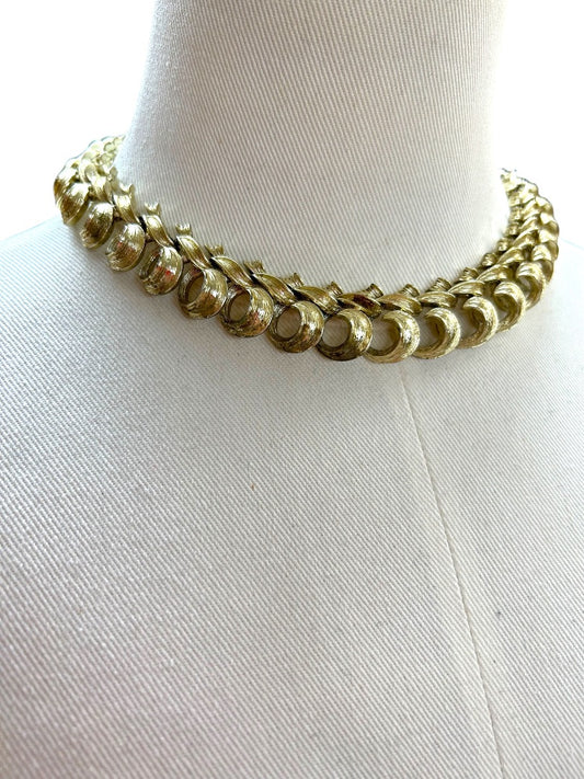 Vintage Goldtone Statement Choker 12.5-16 Inch Necklace Hook Closure
