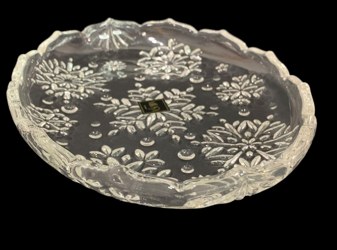 Mikasa Germany Sweet Dish 9.25 Inch Snowflake SA 960/347