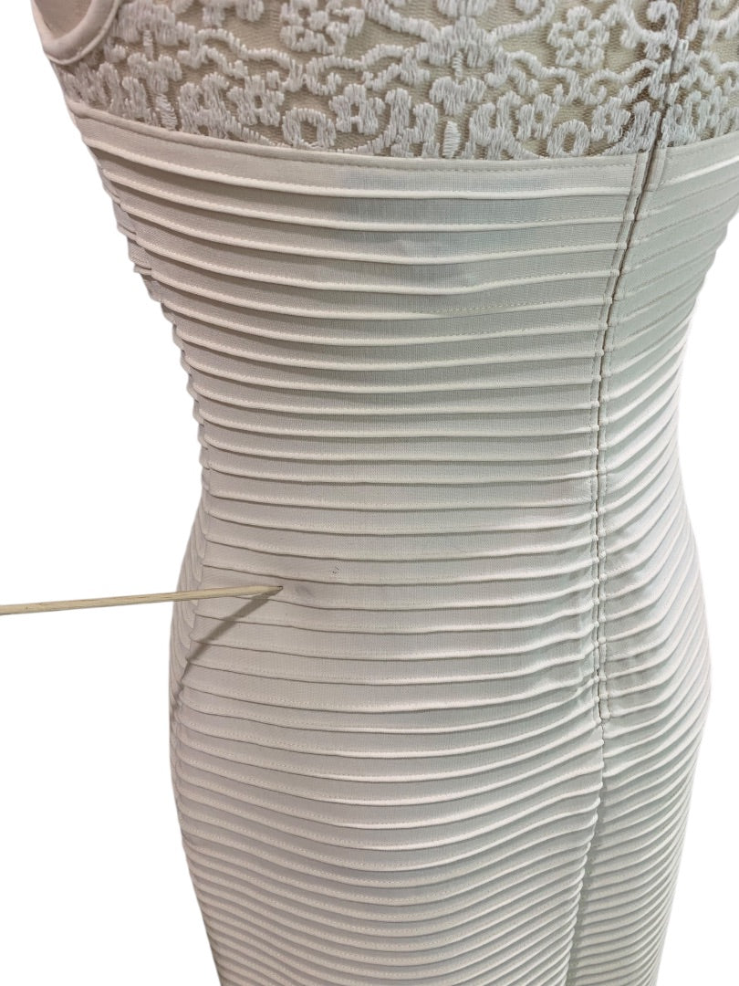 XS Tadashi Shoji Pintuck Lace Gown Ivory Boatneck Romantic