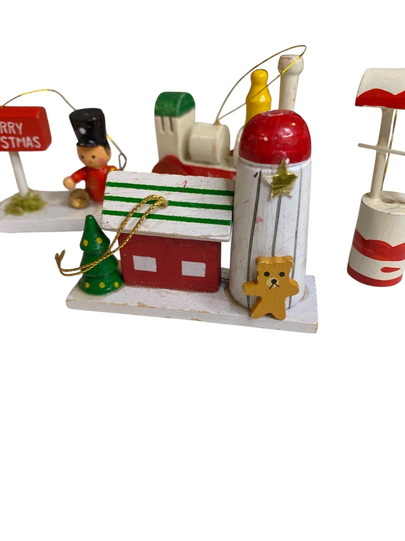 Vintage Lot of 5 Wooden Christmas Holiday Ornaments Barn Well Train