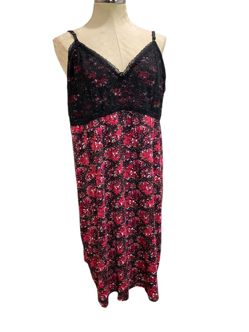 Size 18/20 Avenue Body Womens Lingerie Slip Red Black Floral Adjustable Strap