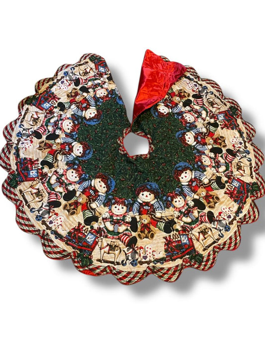 Vintage Christmas Tree Skirt Raggedy Ann Andy Quilted Fabric Christmas Tree Skirt 53" Red Satin Back