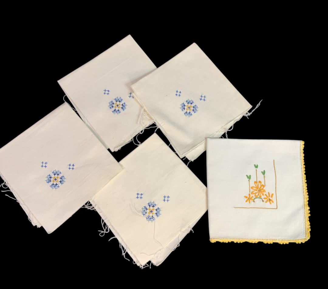 Lot of 5 Vintage Napkins Crossstitch Embroidery Sweet Raw Edge