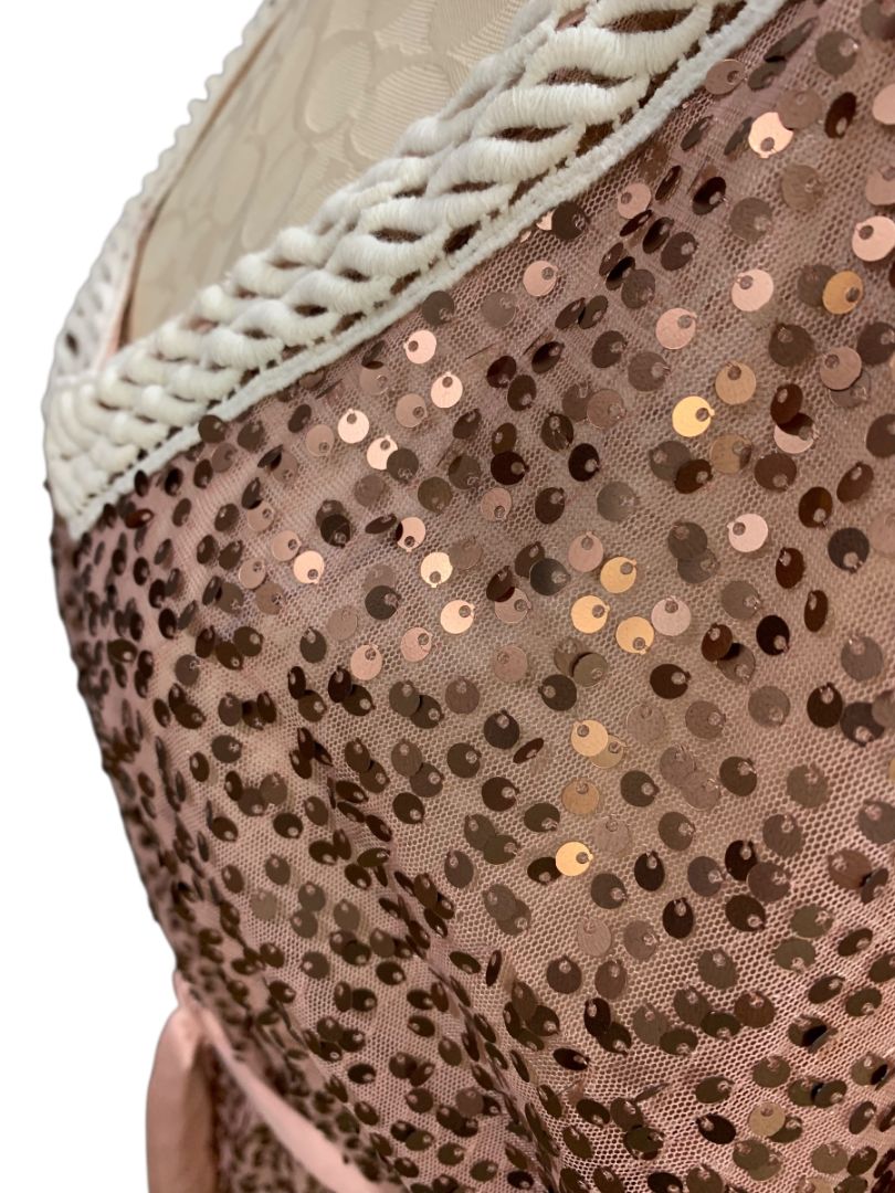 Size Medium XOXO Womens Pink Sequin Belted Blouse V-Neck