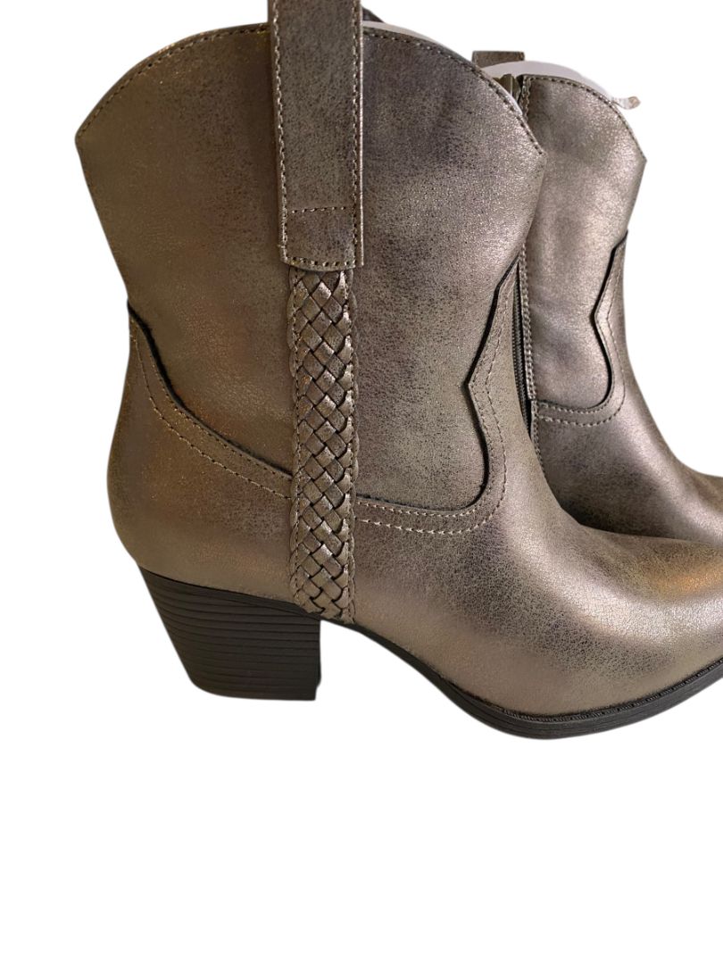 Size 10M Frye & Co Womens Daxx Boots Stacked Platinum Western