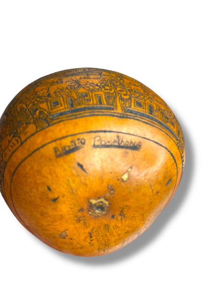 Vintage Peruvian Carved Gourd Mate Burilado Signed Basilio Pomachahua Cochas Huancayo Folk Art 4.5”