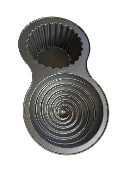 Wilton Dimensions Giant Cupcake Cake Mold Pan Easy Release
