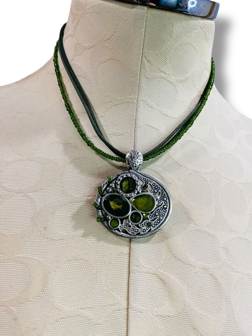 Green Silvertone Multistrand Pendant Necklace 16-19" Funky