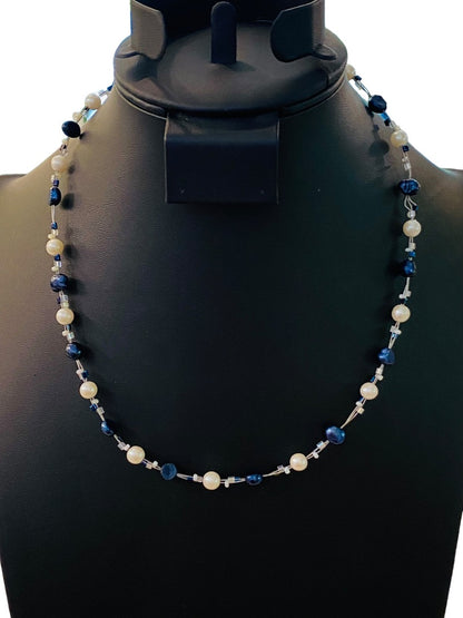 Silvertone Faux Pearl Navy Blue Beaded Wire Necklace 18" Spring Clasp