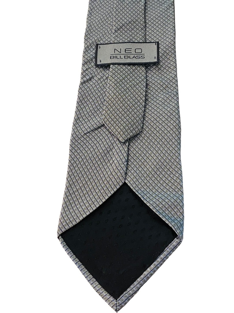 Neo Bill Blass Mens Necktie Silk Sage Green Blue Crosshatch Pattern 57"L Widest 3.75" Tie