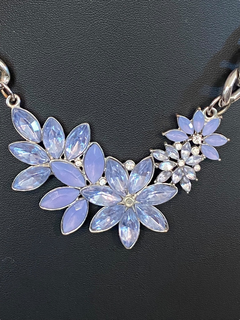 Silvertone Lavender Floral Statement 16.5"-19" Lays Flate Necklace