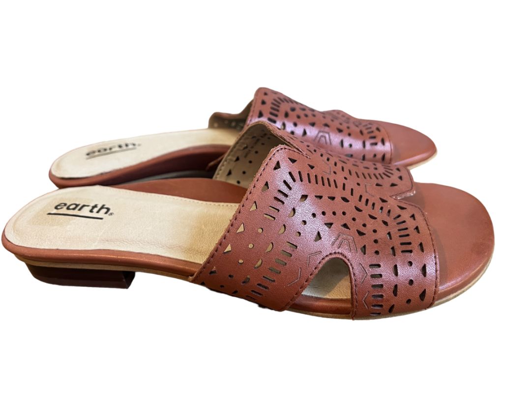 8.5 Earth Mule Slides Perforated Brown Leather Sandals Comfort